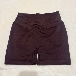 BROWN GYM SHORT